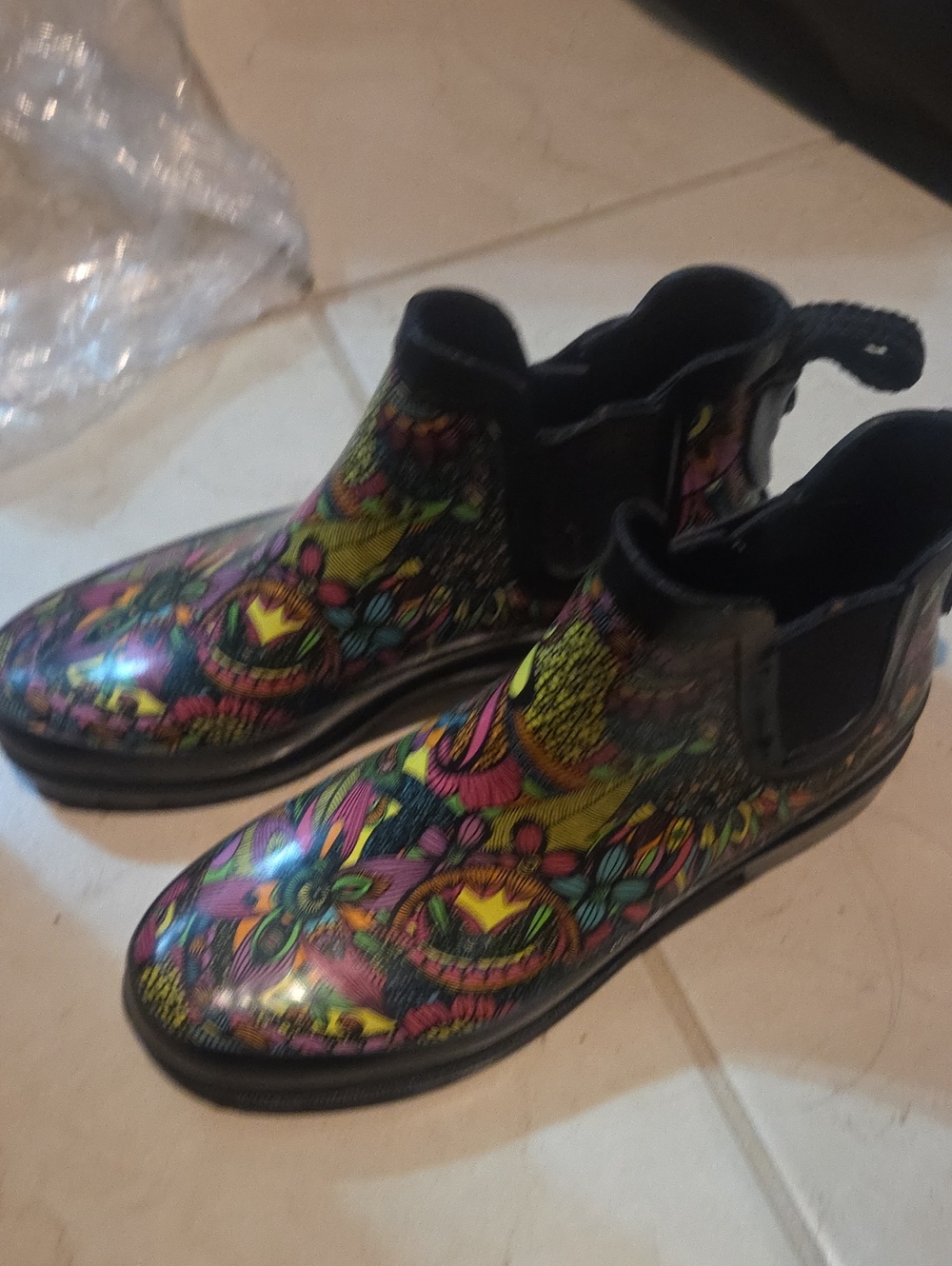 Sakroots Multicolor Floral Pattern Chelsea Rain Ankle Boots